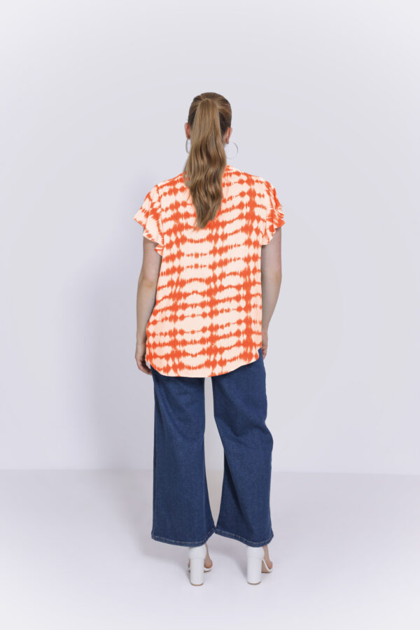 Lekka i stylowa bluzka plus size pomarańczowa JMP - obrazek 3