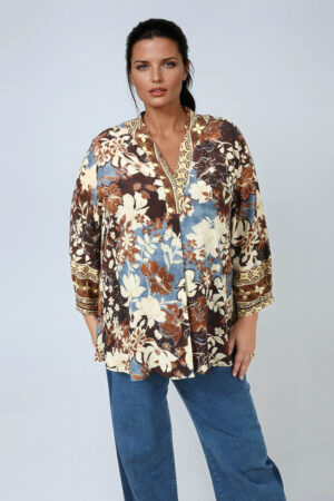 Jesienna bluzka plus size w brązowo-niebieskie kwiaty JMP