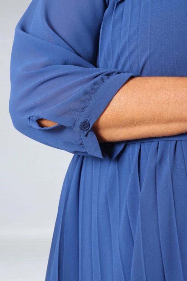 Sukienka plisowana niebieska JMP plus size - obrazek 5