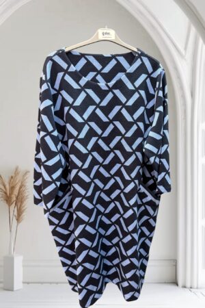 Sukienka plus size z geometrycznym wzorem z kolekcji Gaby