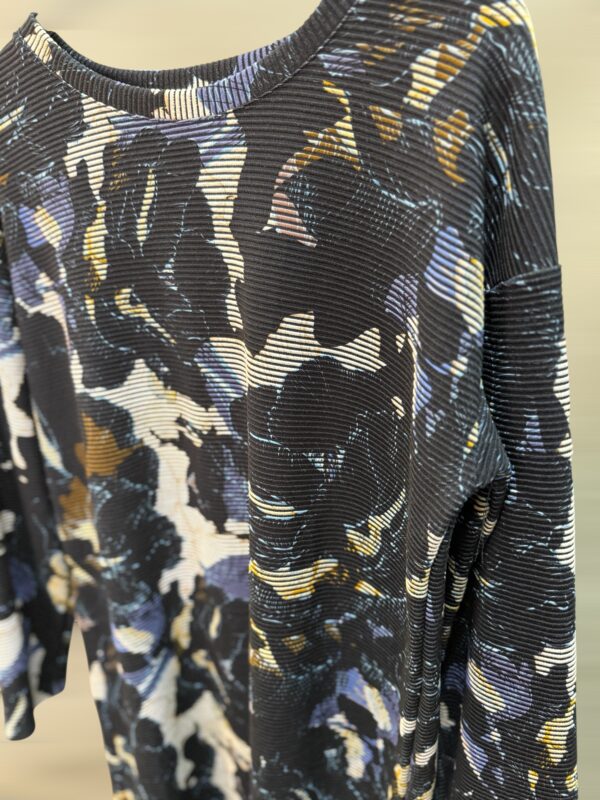 Sukienka plus size w kwiatowy print Gaba - obrazek 2