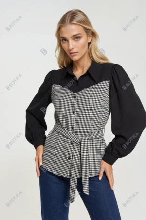 Bluzka koszulowa plus size z paskiem w pepitkę - czarna